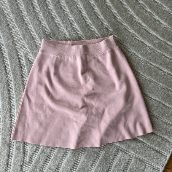 Zara Baby Pink Mini Skirt - Picture 1 of 3